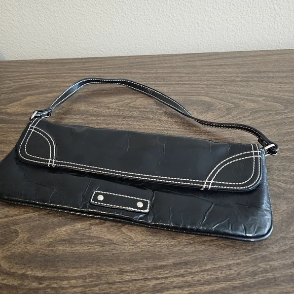 Vintage Black Patent Leather Clutch - Picture 3 of 3